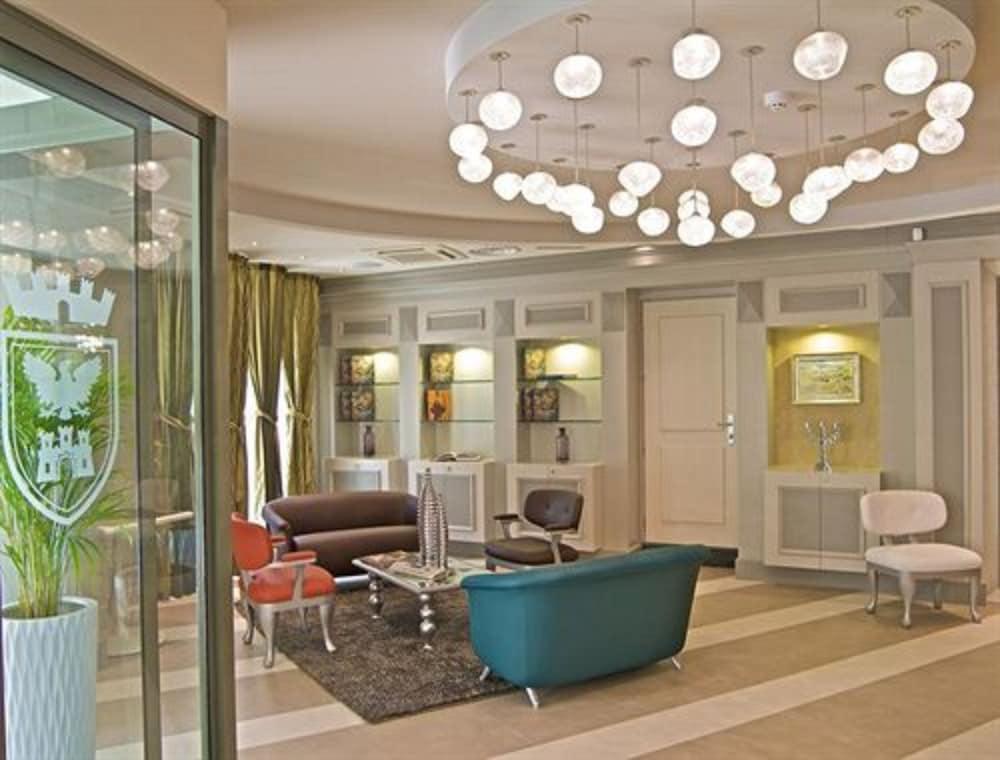 Hotel Centrale Best Western Signature Collection ตีราโน ภายนอก รูปภาพ