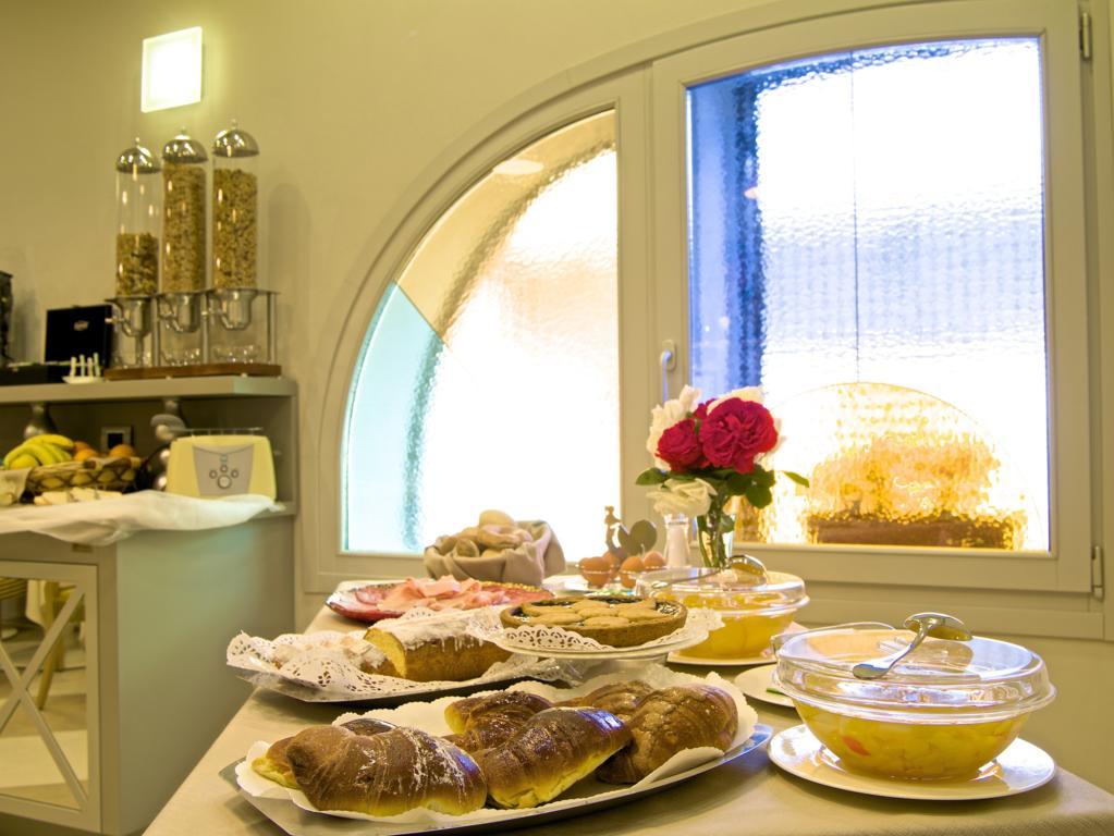 Hotel Centrale Best Western Signature Collection ตีราโน ภายนอก รูปภาพ