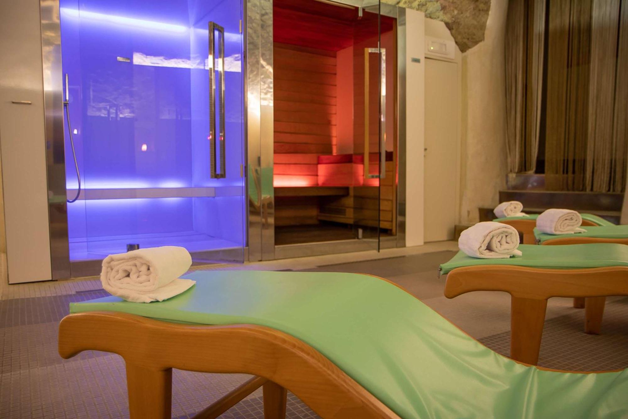 Hotel Centrale Best Western Signature Collection ตีราโน ภายนอก รูปภาพ